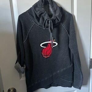 NBA Miami Heat Sweatshirt Size S Touch by Alyssa Milano